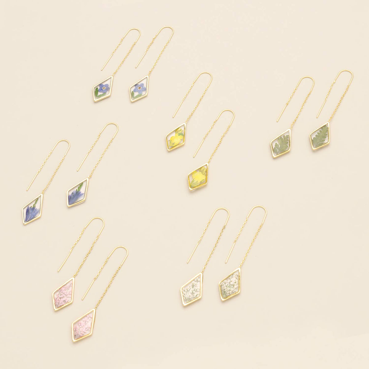 Pressed Flower Thread Earring - Pink Lace Flower/Gold